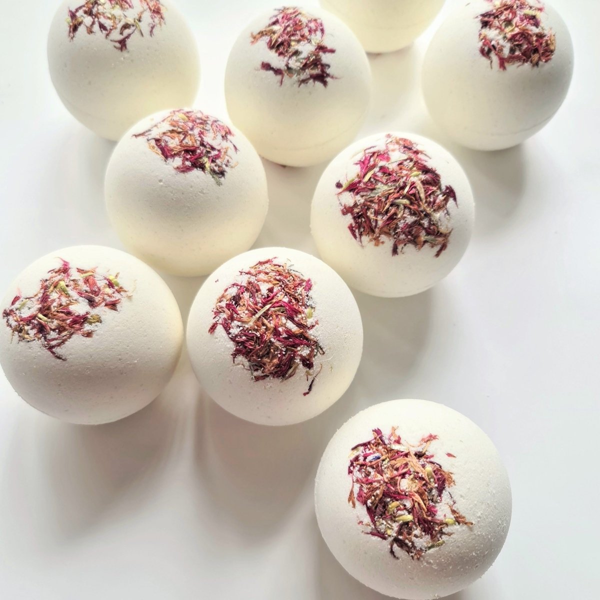 Mandarin & Purple Cornflower Bath Bomb - Lily and Bird