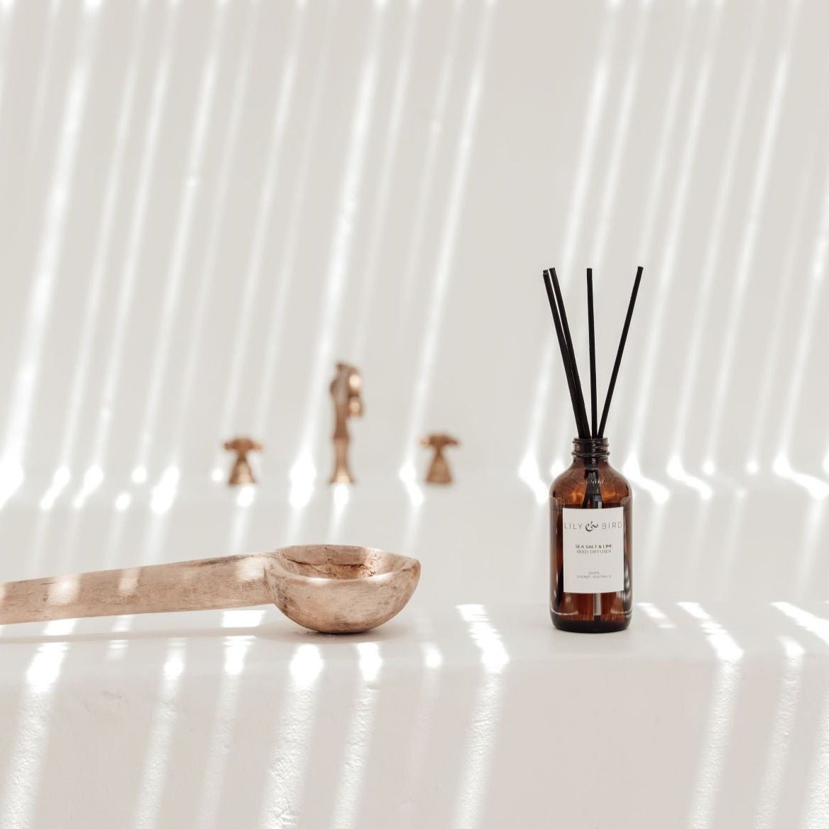 REED DIFFUSERS - Lily and Bird